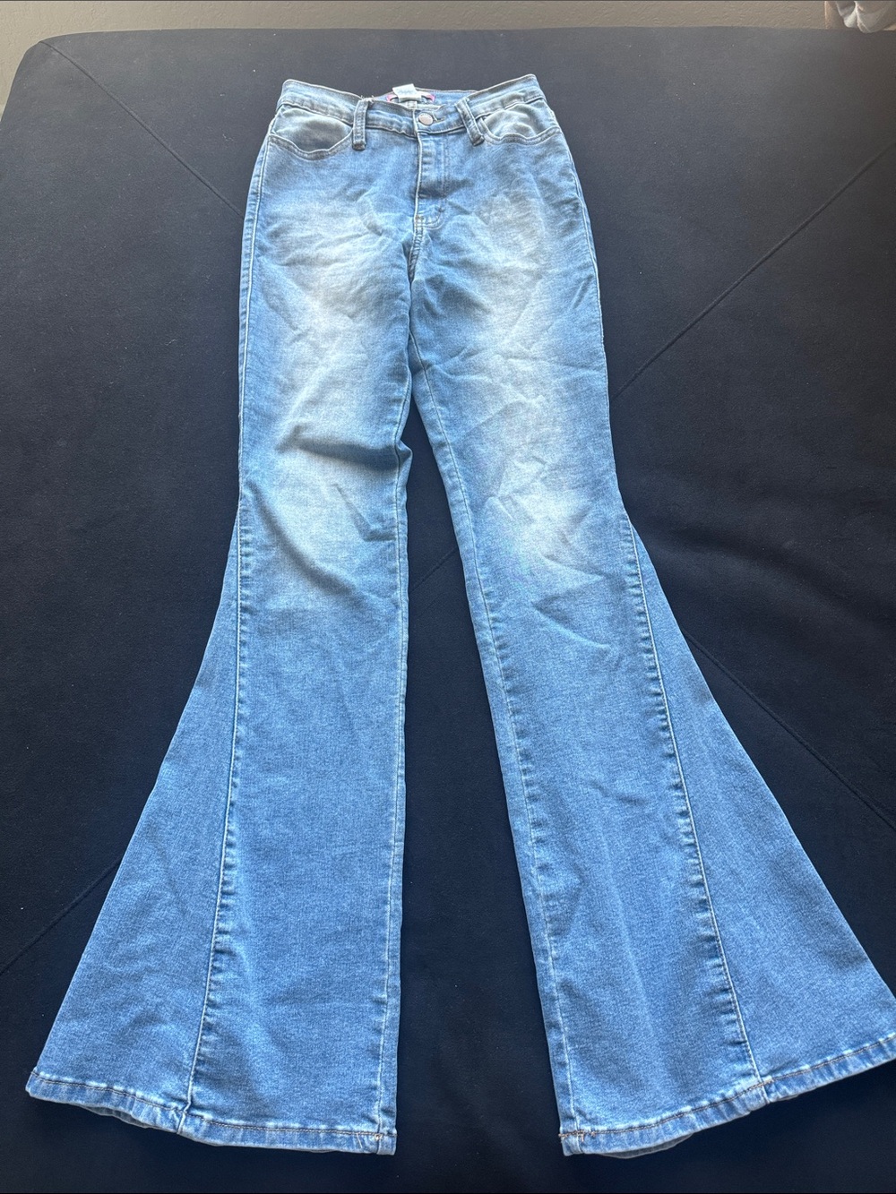 Vibe&Rant Women’s high rise bell bottom jeans size 7 (w28)